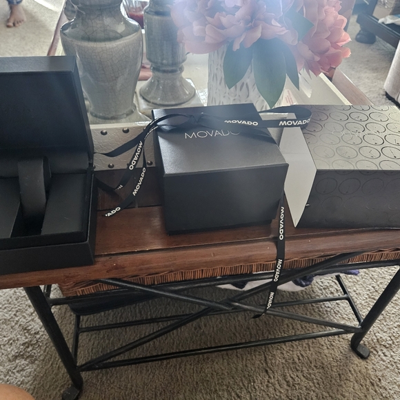 Movado Box with Ribbon - Picture 8 of 9